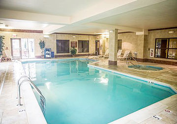 Hotel Express & By Ihg Clear Spring