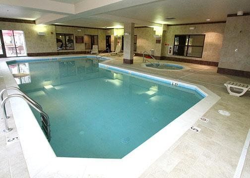 Hotel Express & By Ihg
